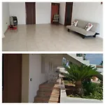 Mery House
