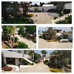 Mery House
