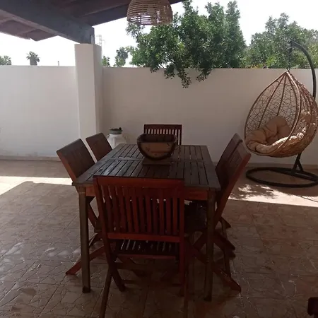 Mery House *