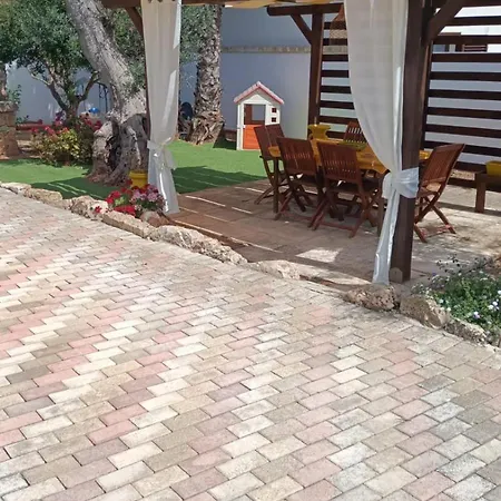 Holiday home Mery House *